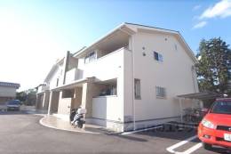 カーサ築山外観写真