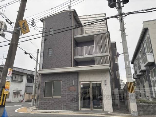 プレ・ディオス京大前外観写真3