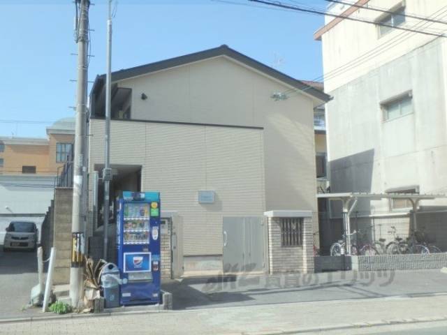 レオパレスＪBOX４外観写真3