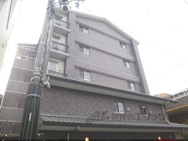 085372の外観写真