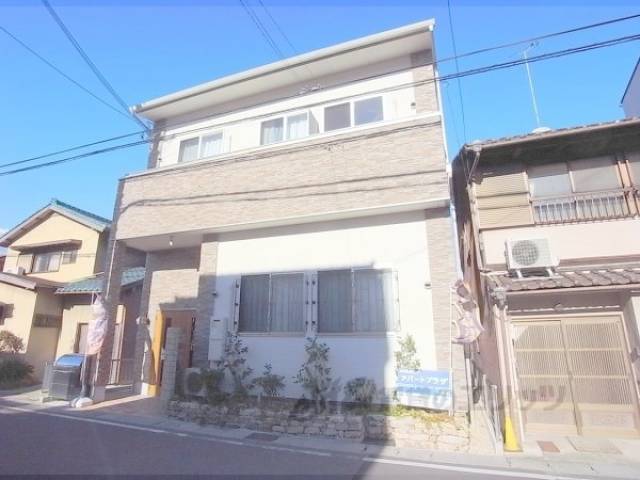 Ｃｈｅｒｒｙ　ｔｒｅｅ外観写真3