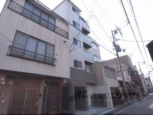085581の外観写真