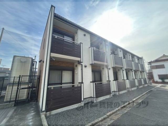 レオネクスト西山天王山外観写真1