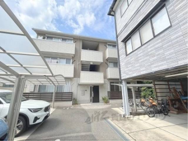 アビタシオン西院外観写真3
