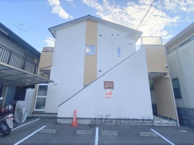 ホリーズ・ハウス外観写真2