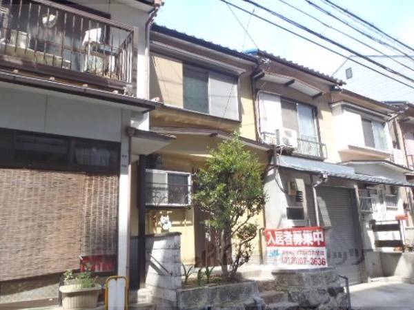 086942の外観写真