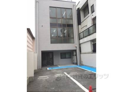 御所西OIKOSビル外観写真1