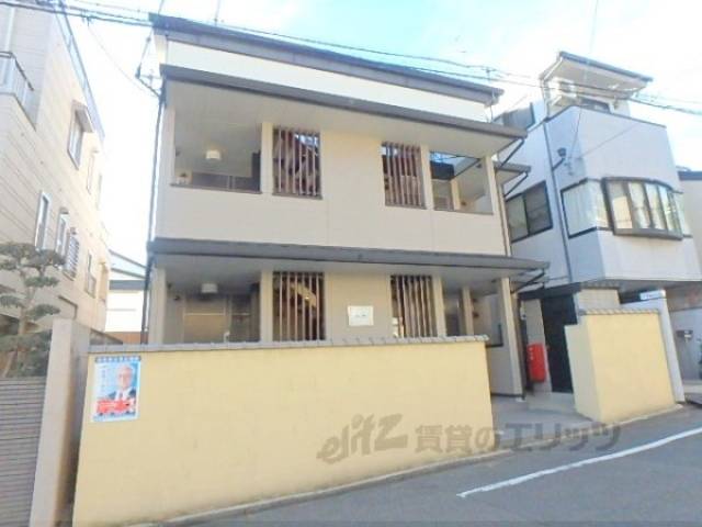 レオパレス紫野外観写真2