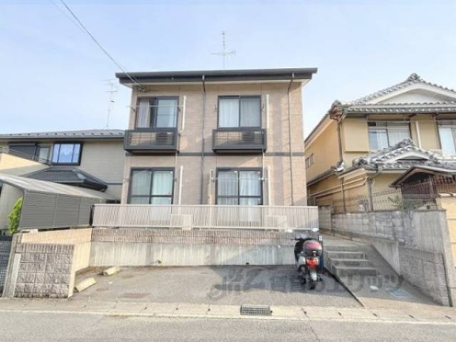 レオパレス西賀茂外観写真2