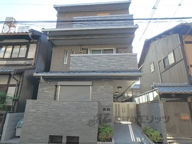 シャーメゾン舞鶴外観写真2