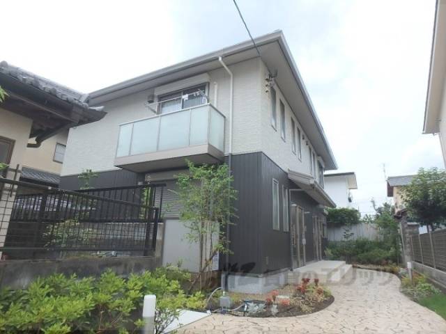 グリーンベル宝ヶ池外観写真1