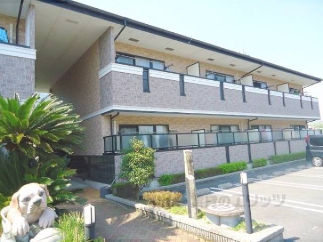 サンロイヤル外観写真1