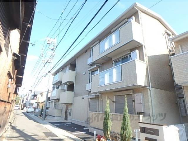 ラ・セゾン嵐山外観写真1