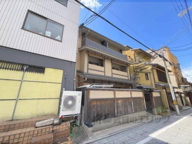 クリオ祇園外観写真1