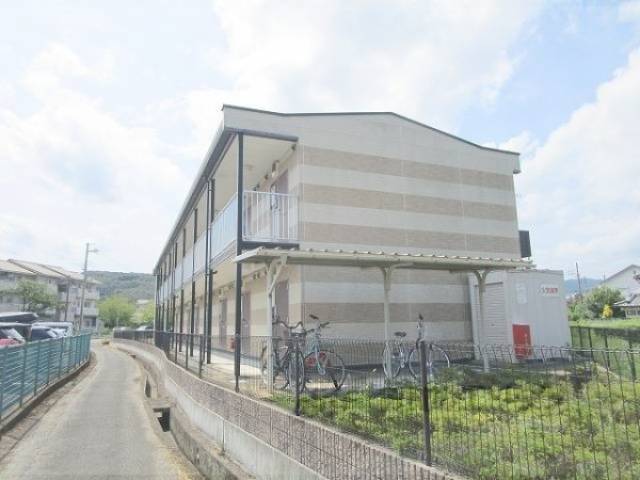 レオパレスレジェンド外観写真3