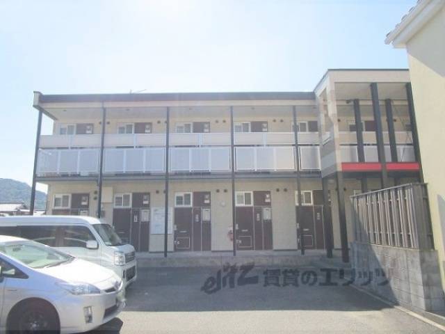 レオパレス曽我部外観写真1