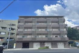 シャルレ１４番館外観写真