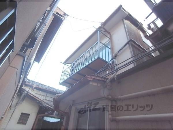 090464の外観写真