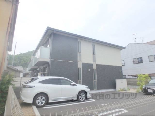 シャーメゾン北山外観写真1