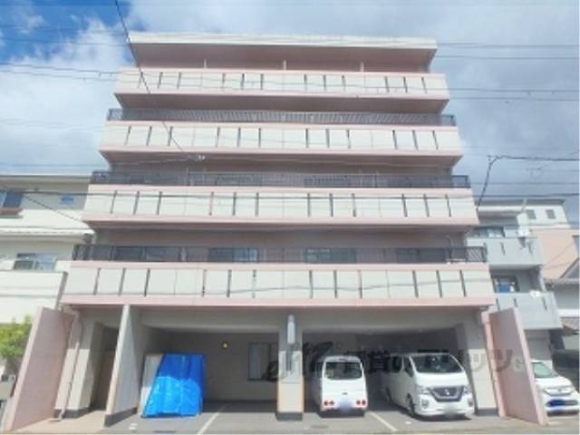 ウィズ高辻通外観写真1