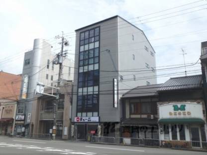 オヴェスト西院１外観写真2