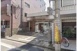 東洞院通整形外科医院跡テナント外観写真
