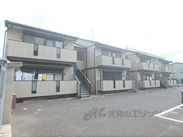 ノースファミール外観写真1