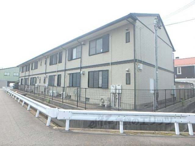 ノースファミール外観写真3