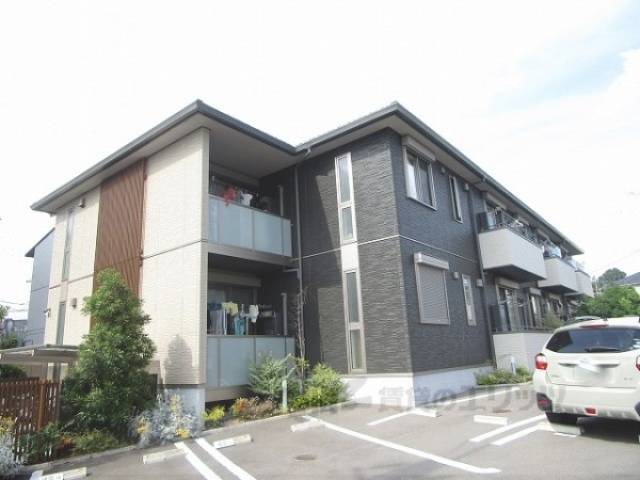 シャーメゾン峰山外観写真2