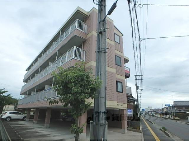 古里マンション外観写真1