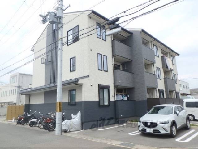 ヴィラ　アルカンシエル外観写真3