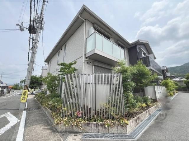 シャーメゾン日野外観写真3