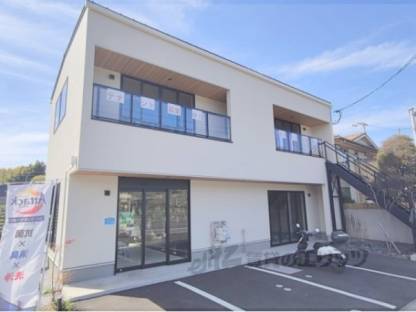 石山寺3丁目テナント外観写真1