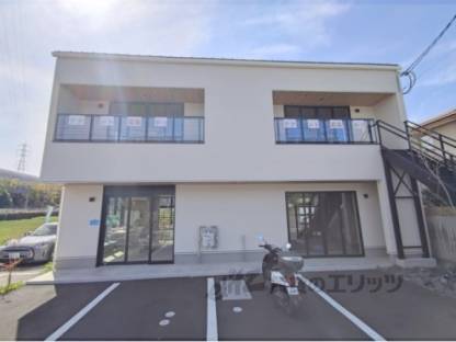 石山寺3丁目テナント外観写真2