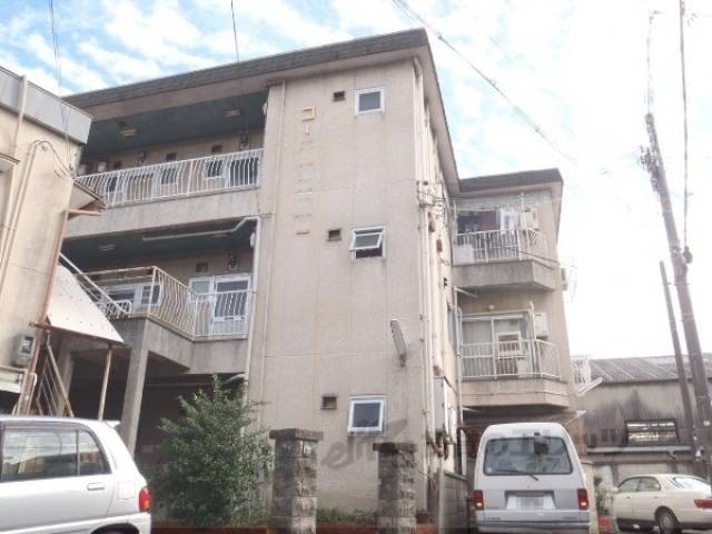 コーポ西茶屋外観写真1