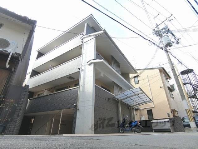 クレアーレ富小路外観写真1