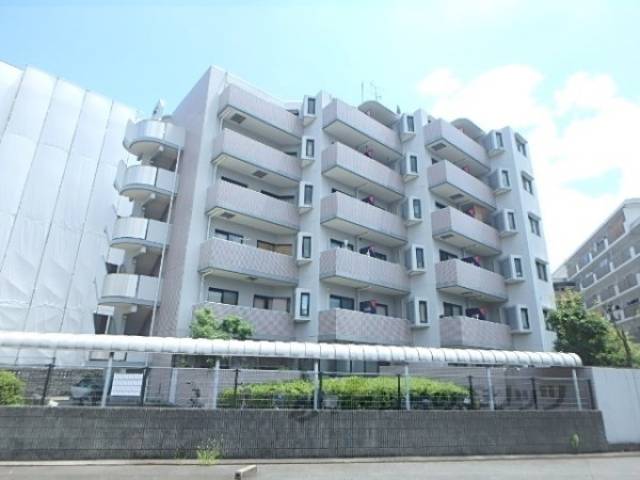 プレセランス山科外観写真1