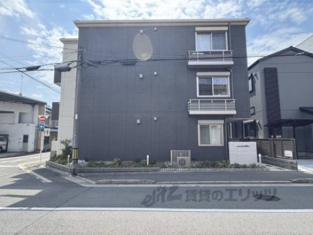 シャーメゾン冷泉町外観写真2