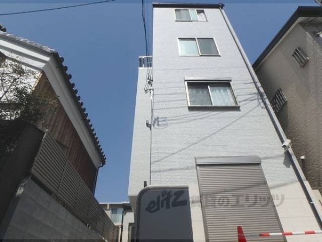 アークリード四条大宮外観写真1