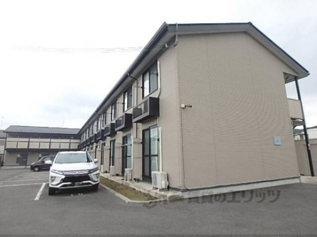 レオパレス嵯峨野外観写真3