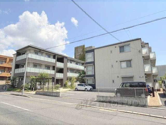 スプリング山城外観写真1