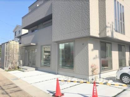 伊勢田町名木２丁目店舗事務所外観写真1