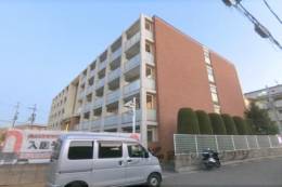 ロイヤルドミトリー同志社前外観写真