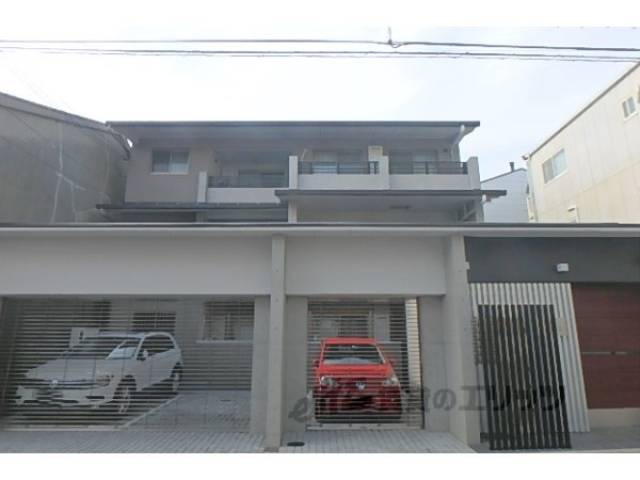 コンフォールパレ新町二条外観写真3