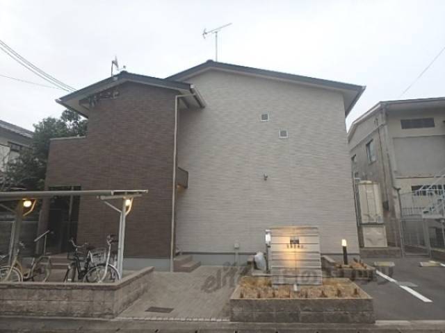 クレイノ太秦天神川外観写真2
