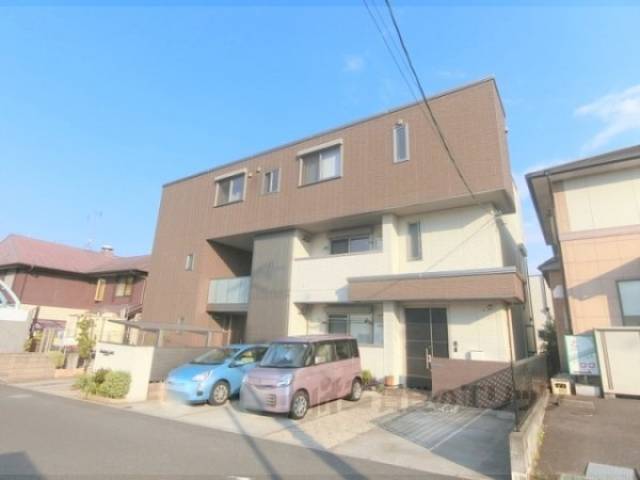 チェスナッツコート外観写真1