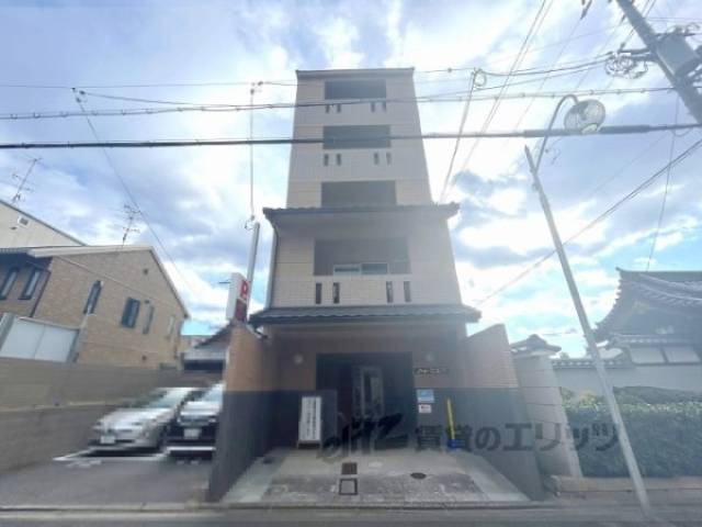ラルゴ仁王門外観写真1
