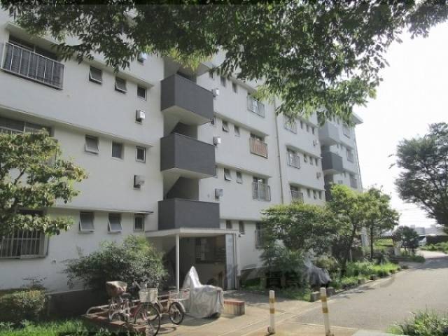 桃山南団地43号棟外観写真1