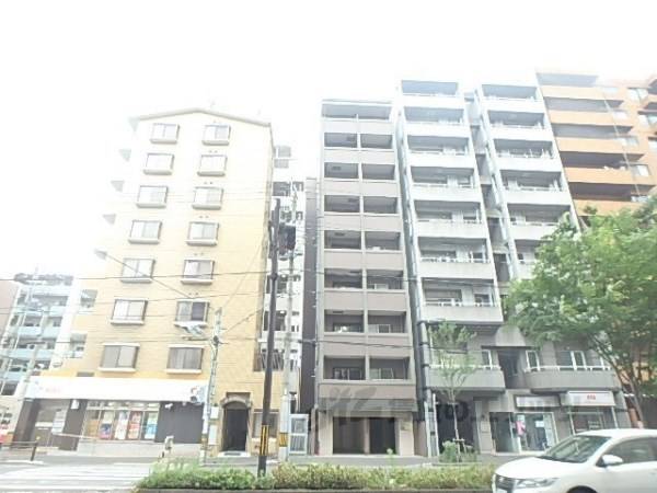 096300の外観写真