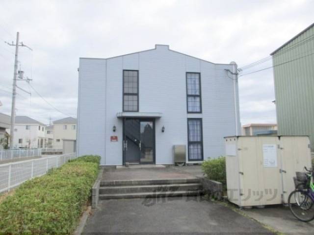 レオパレス東草津　外観写真3